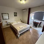 Apartment Tesmija