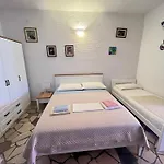 Apartament Tesmija