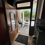 Apartment Tesmija *