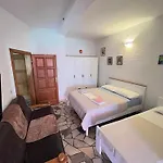 Apartment Tesmija *
