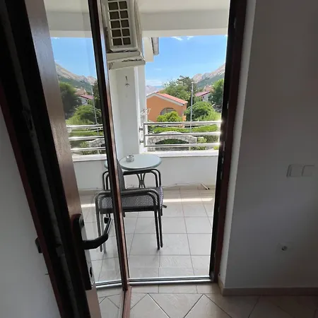 Tesmija Lägenhet Baška