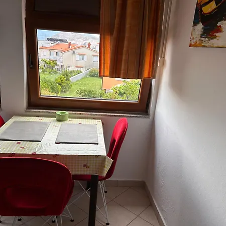 Tesmija Lägenhet Baška