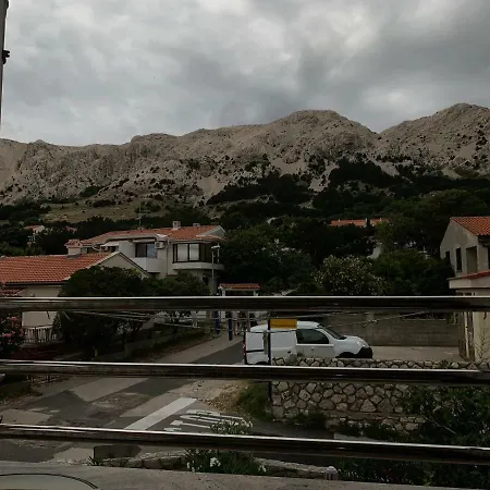 Tesmija Apartment *