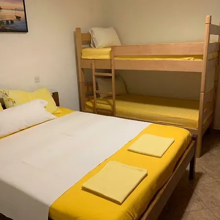 Apartament Tesmija *