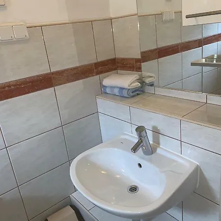 Apartament Tesmija