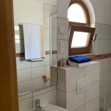 Tesmija Baška