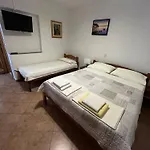 Tesmija Apartamento Baška