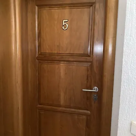 Tesmija Baška